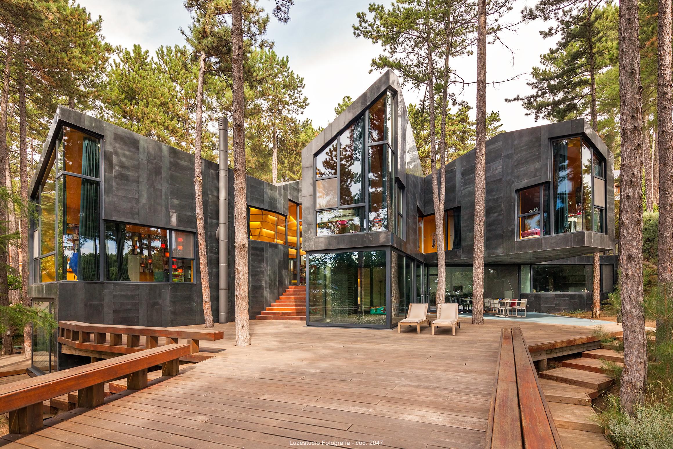 fotografía de arquitectura casa levene eduardo arroyo edificio en san lorenzo el escorial