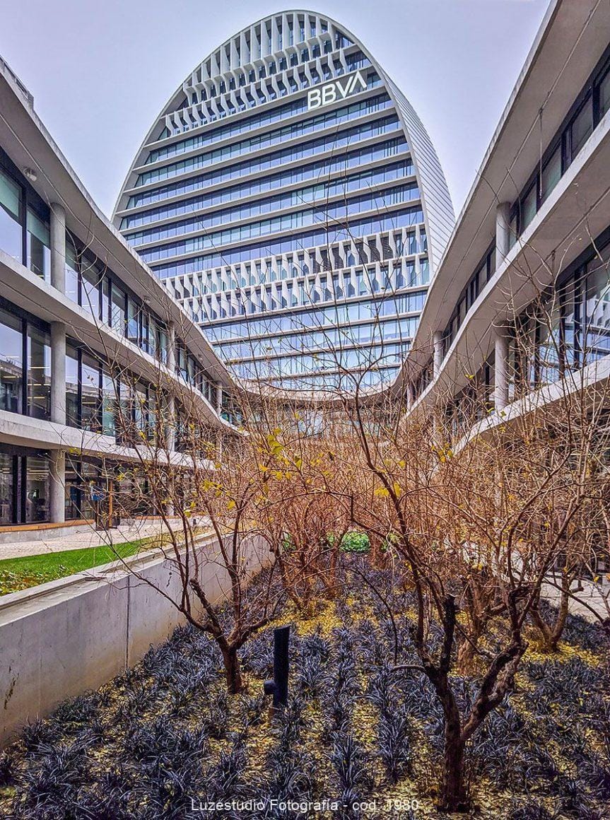 fotografía de arquitectura madrid edificio bbva vela herzog de meuron