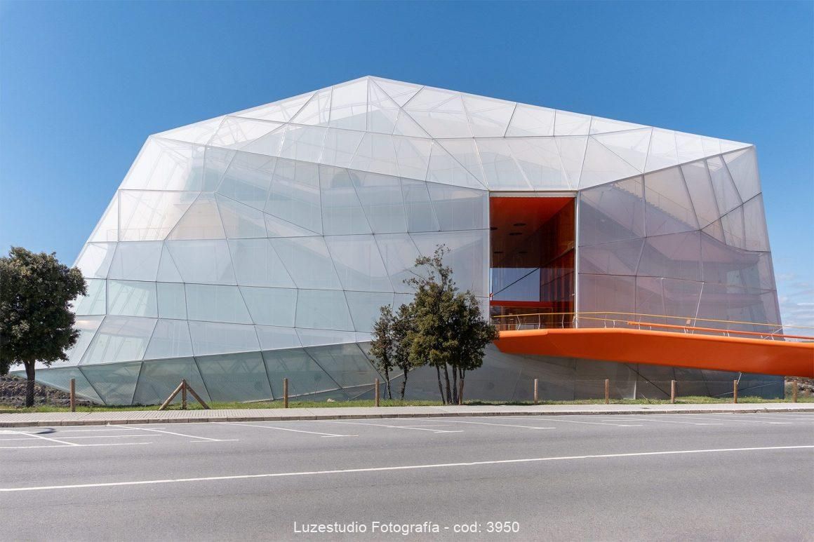 fotografía de arquitectura fachada frontal edificio congresos de plasencia
