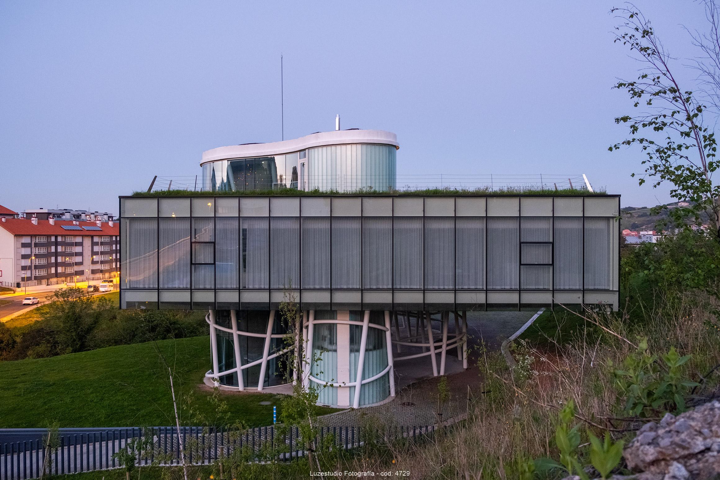 edificio pevasa en bermeo fotografa de arquitectura españa