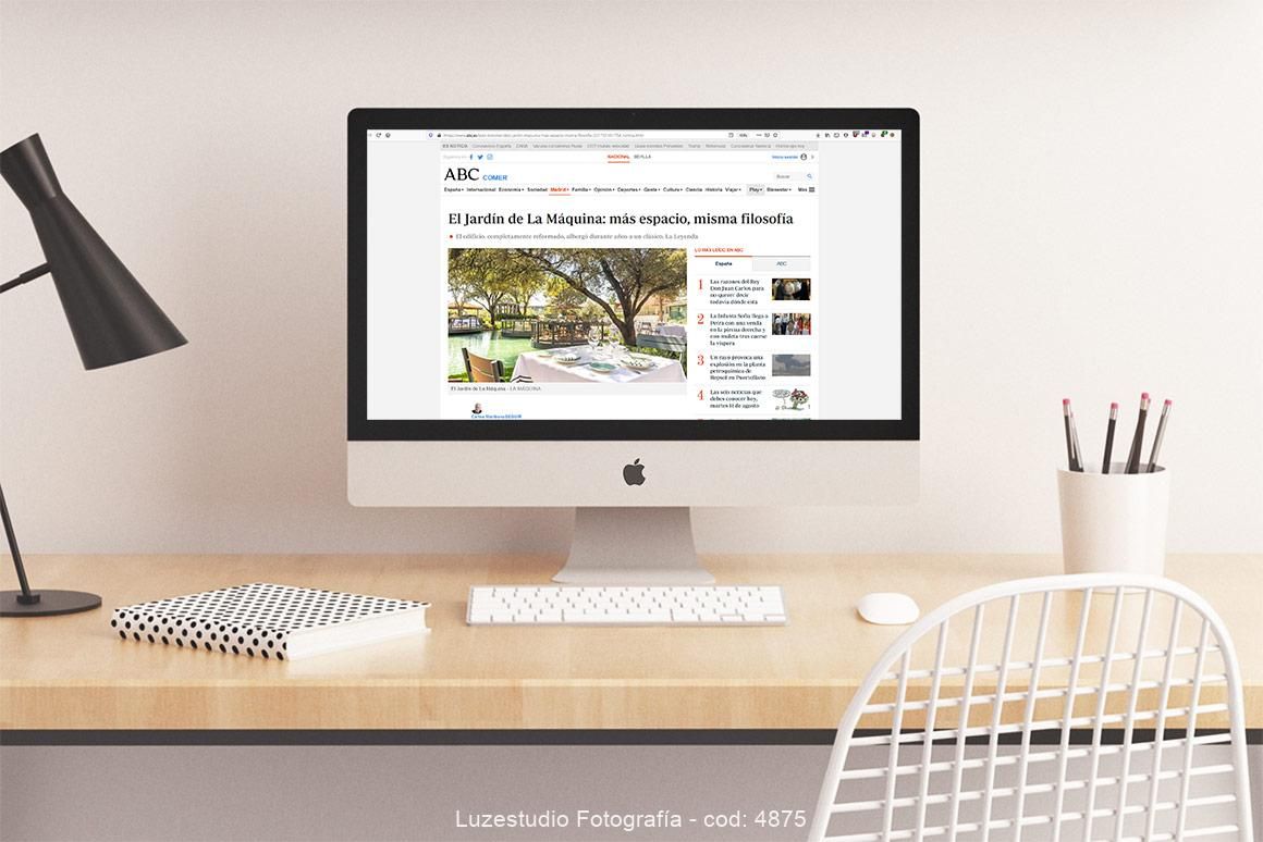 publicacion reportaje fotografico El Jardín de la Maquina en periodico ABC
