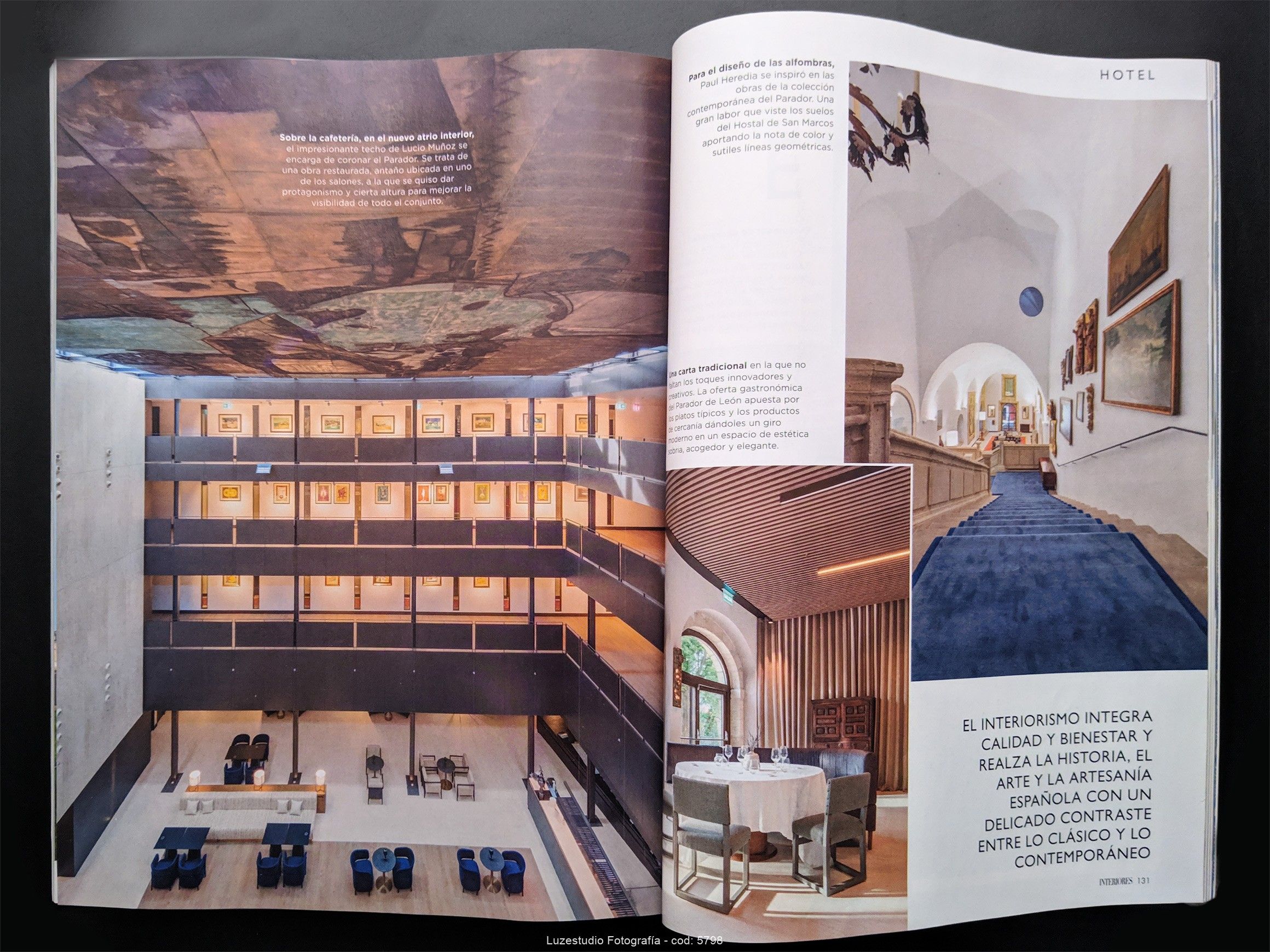 atrio interior, escalera histórica y restaurante del parador de leon fotografiados por la fotógrafa alina banta y publicados en la revista interiores