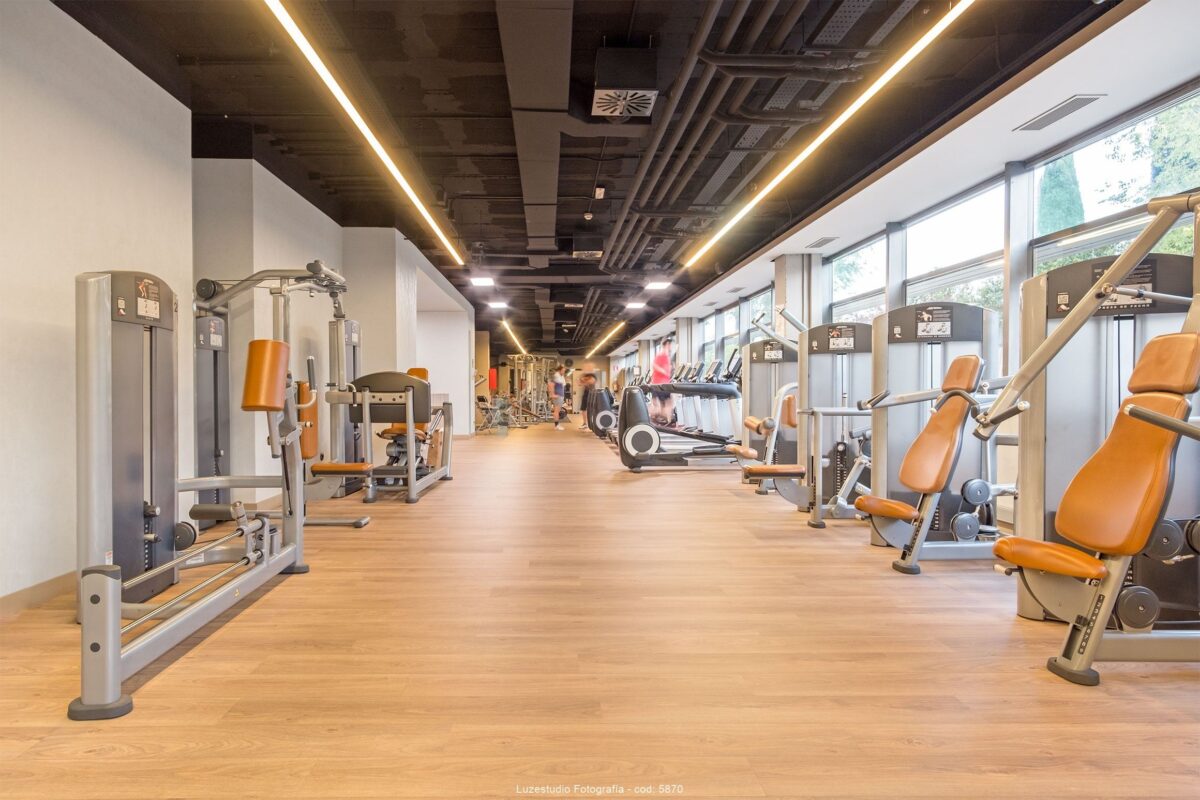 maquinas en gimnasio de hotel en madrid