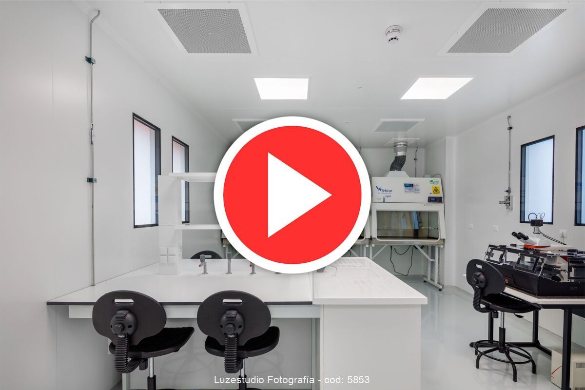 video corto de las instalaciones de laboratorio en campus universitario