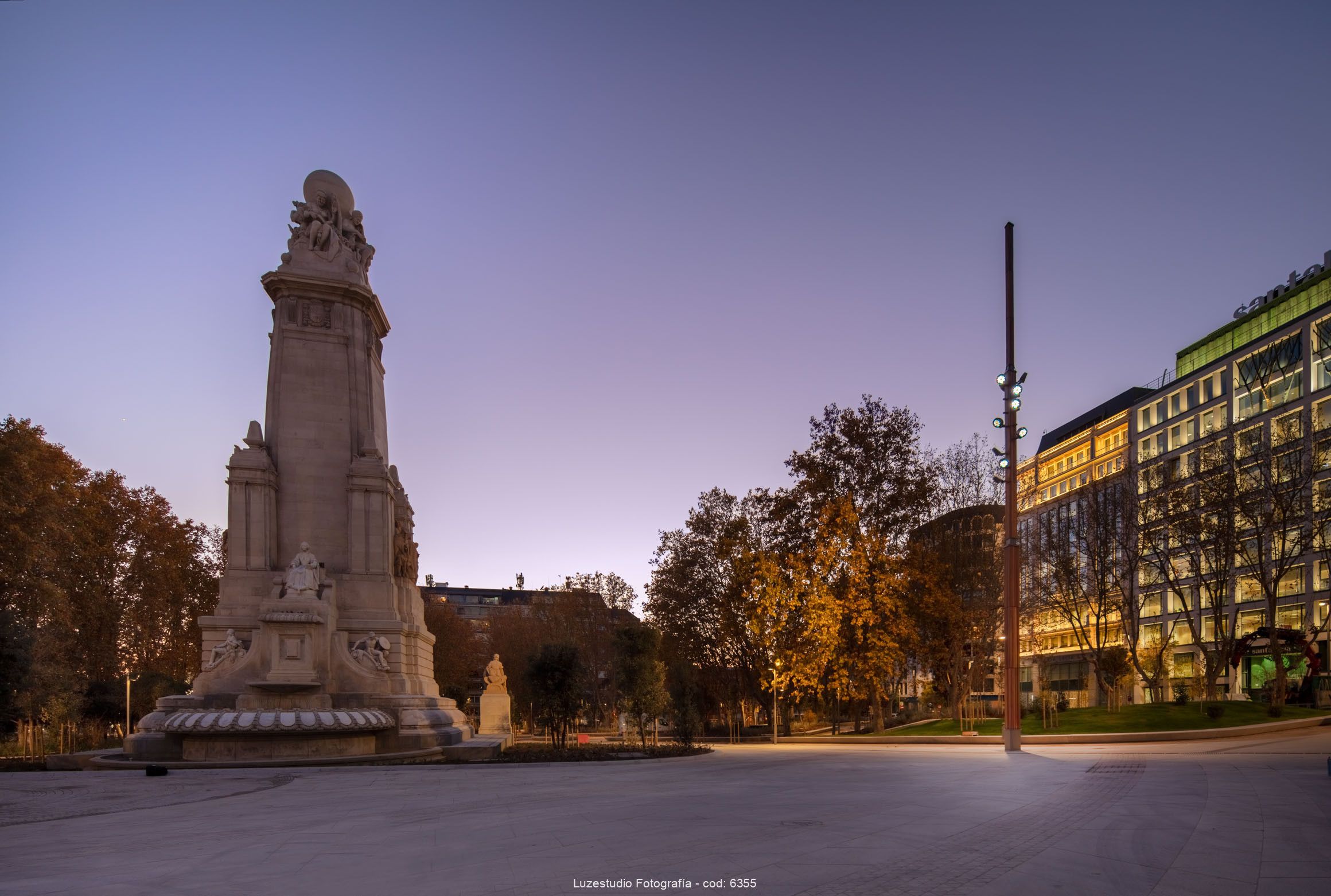 Fotografía rehabilitación iluminación Plaza España Madrid por Luzestudio (30)