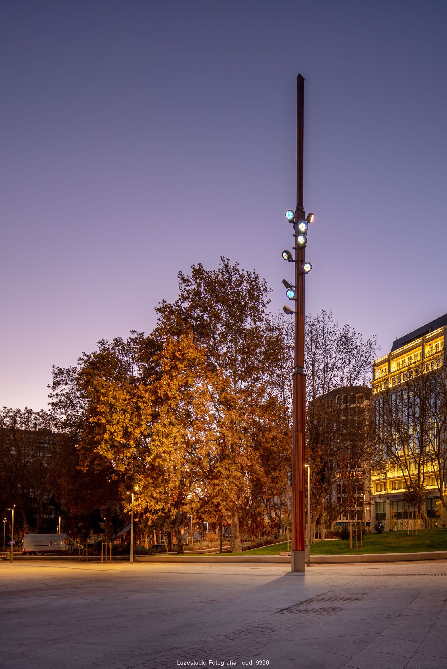 Fotografía rehabilitación iluminación Plaza España Madrid por Luzestudio (31)