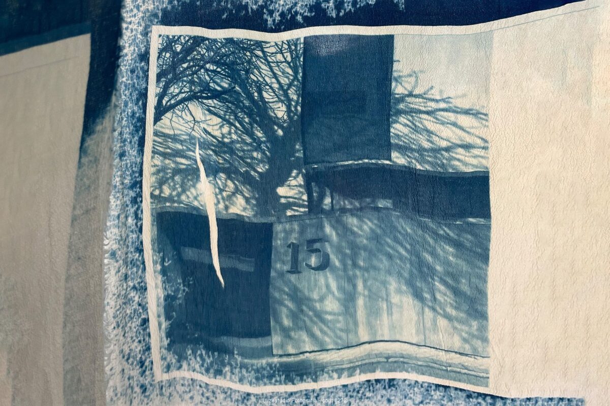 fotografía de arquitectura de alina banta en exposicion fotografica cianotipia en barcelona